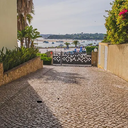 Appartamento Riverside Ria *