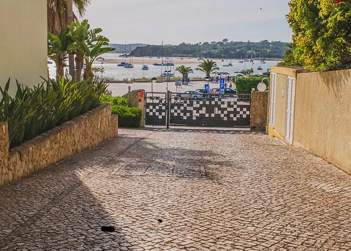 Lägenhet Riverside Ria *